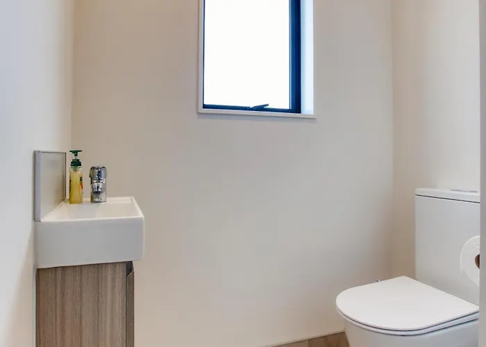 Stylish 4 Bedroom House Brand New In * Rotorua