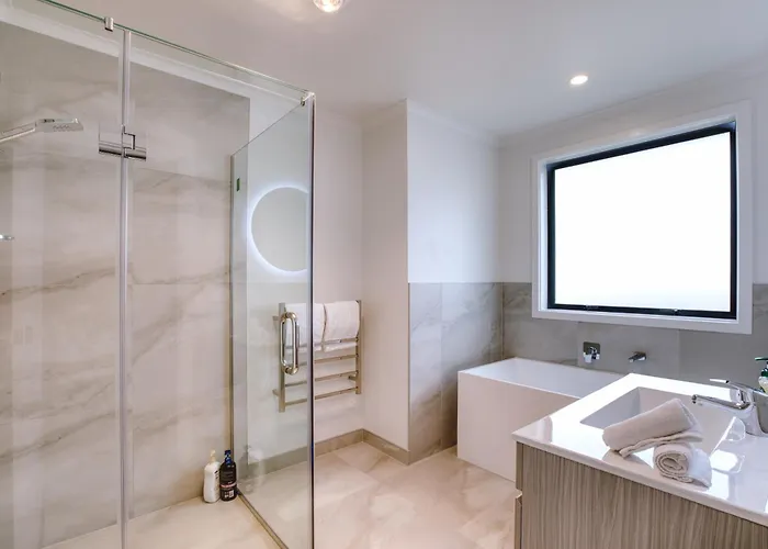 Ferienhaus Stylish 4 Bedroom House Brand New In Rotorua