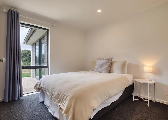 Ferienhaus Stylish 4 Bedroom House Brand New In Rotorua