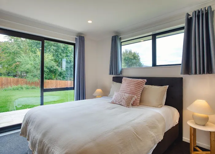 Stylish 4 Bedroom House Brand New In Rotorua