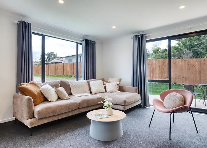Ferienhaus Stylish 4 Bedroom House Brand New In *